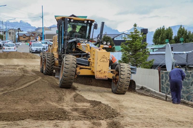 Siguen los trabajos en calles de Ushuaia