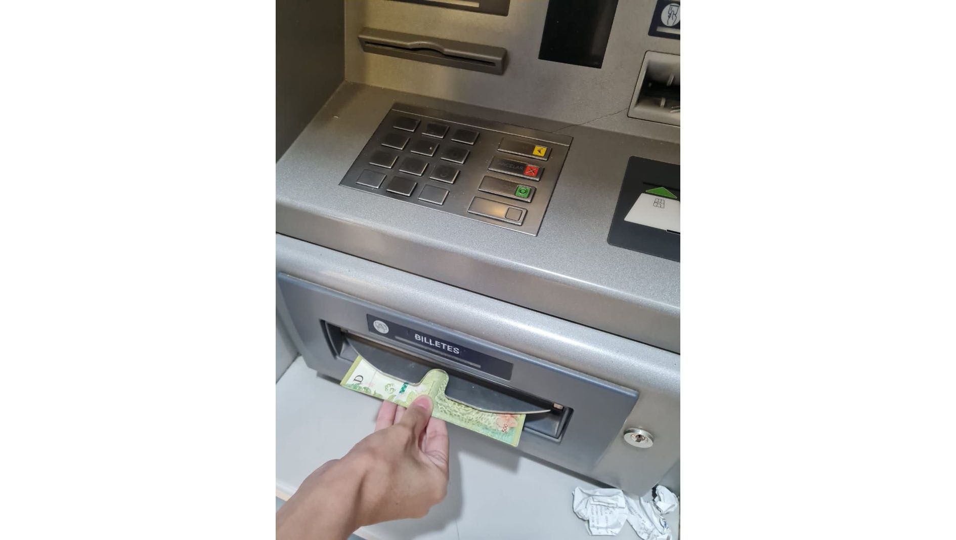 Detectaron beneficiarios con ingresos de hasta 300 mil pesos