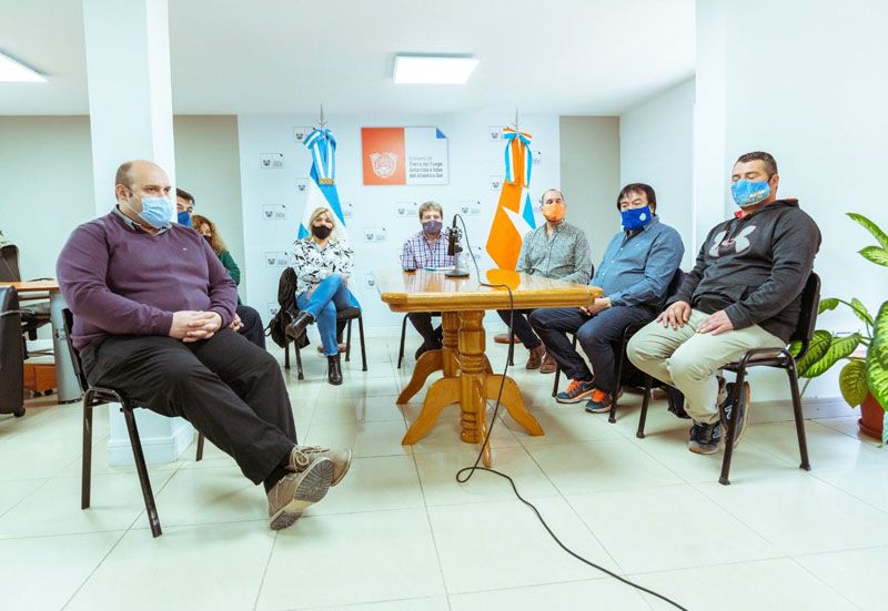 Se incorporó a enfermeros y técnicos con atención directa a pacientes