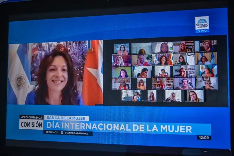 Laura Ávila y Eugenia Duré expusieron en el marco de la Banca de la Mujer