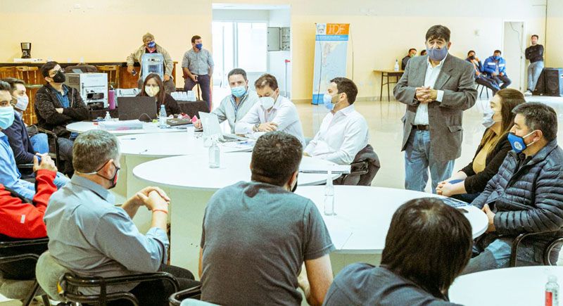 Gobierno ofertó mejora del 37% al escalafón seco