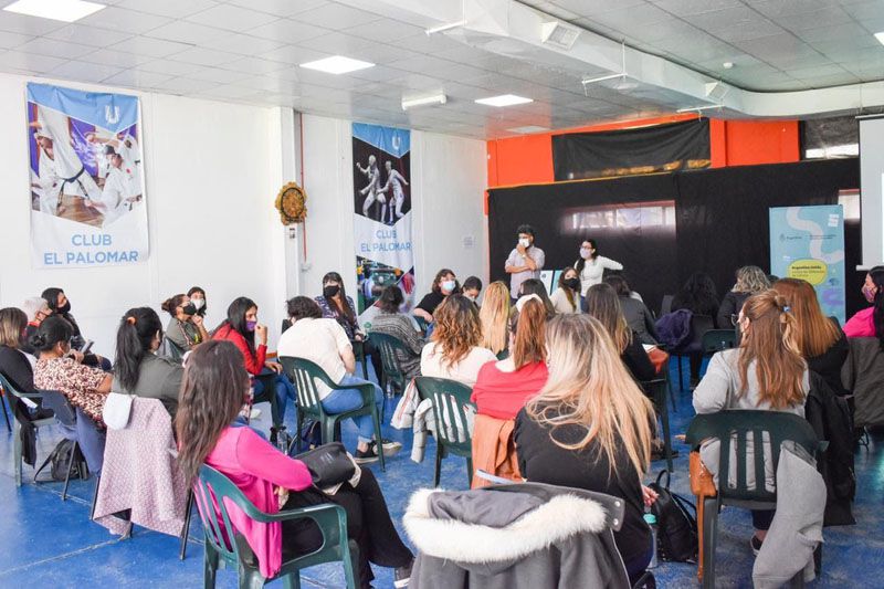 Funcionarias municipales y de Nación analizaron la problemática de la violencia de género