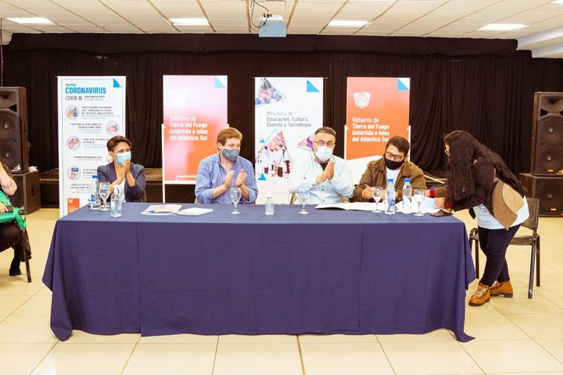   Melella: “Llegamos a un aumento salarial histórico para el sector docente”