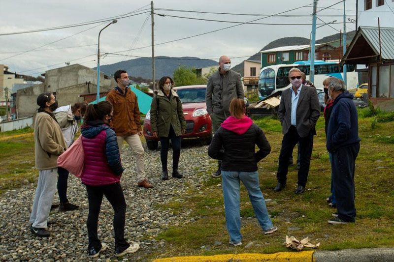 Daniele recorrió Intevu XVII y dialogó con vecinos