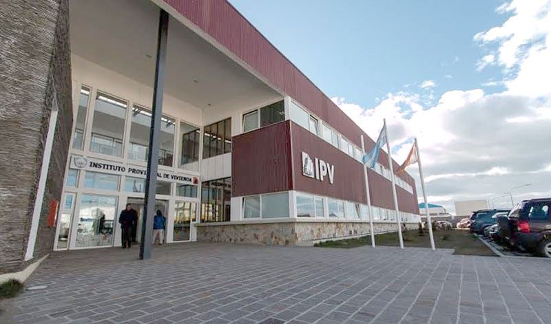 Se firmó la readecuación del convenio con la cooperativa Nuestro Techo 