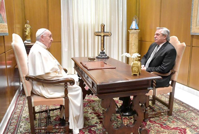 El Presidente fue recibido por el Papa Francisco en el Vaticano