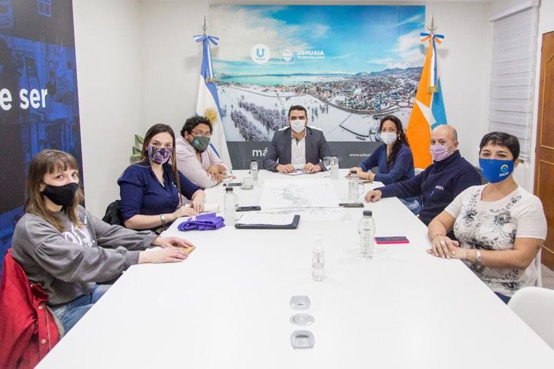 Vuoto se reunió con delegados de organismos nacionales