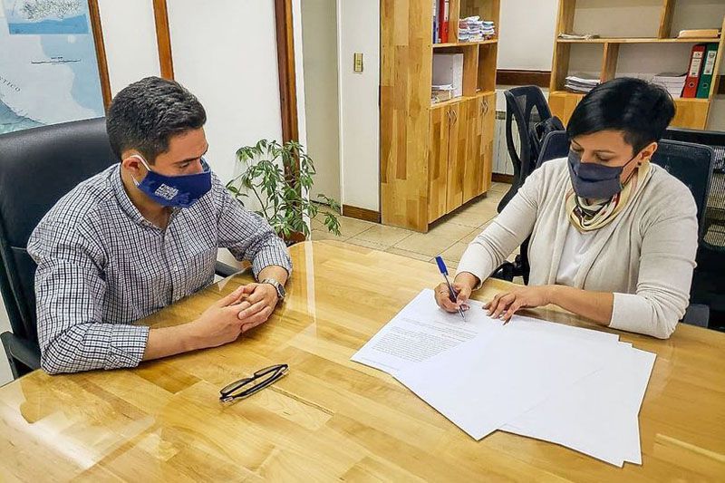 Gobierno y el CENT 11 firmaron un acuerdo de pasantías para estudiantes 