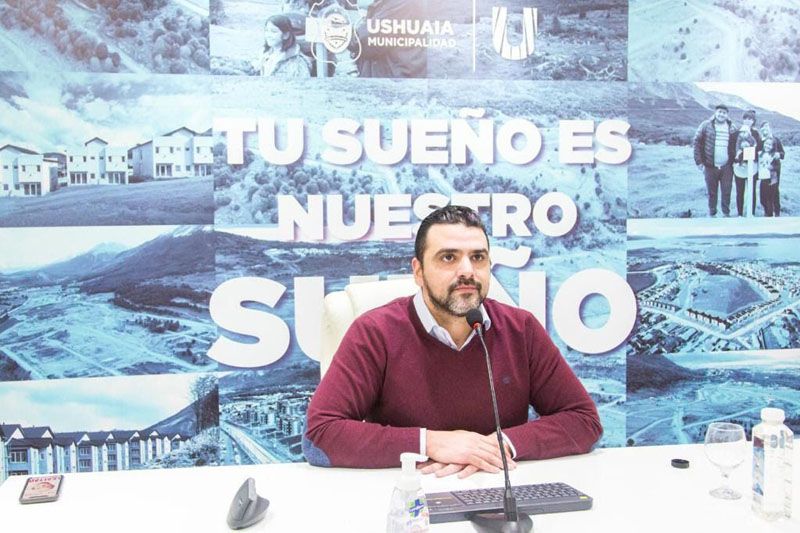 Vuoto: “tenemos el enorme desafío de construir 1600 viviendas”