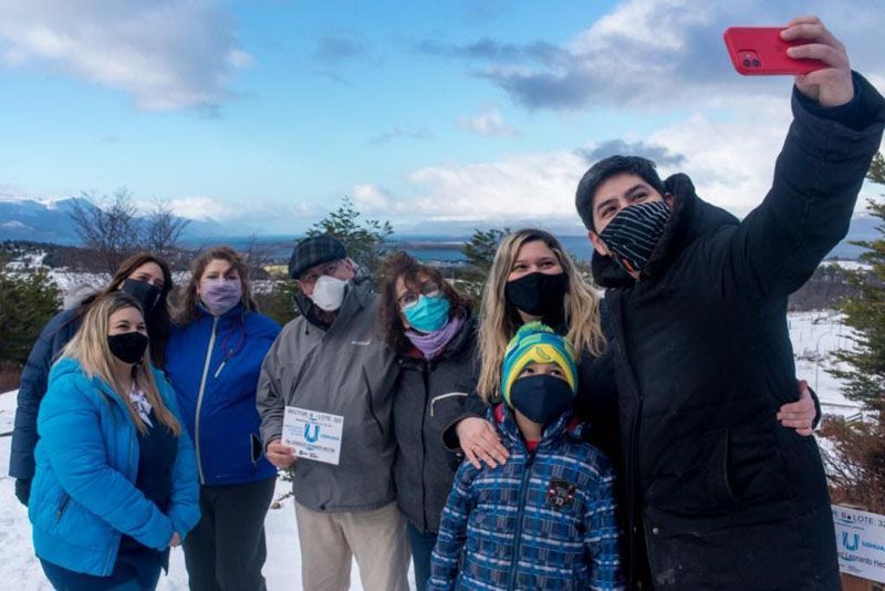 Más familias recibieron los certificados de sus terrenos
