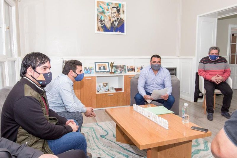 Vuoto se reunió con el sindicato de ferroportuarios