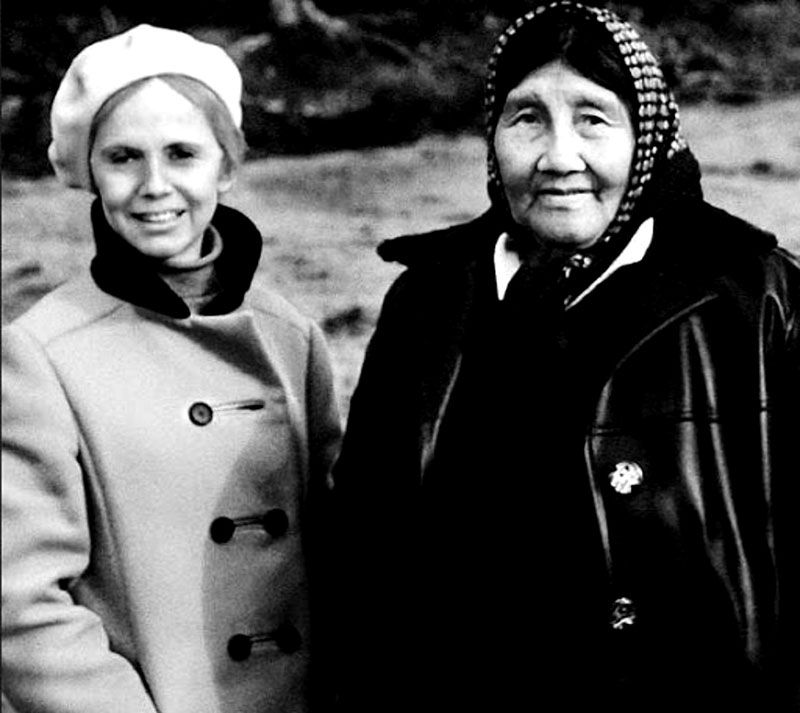 Anne Chapman reanuda su inmersión en la sociedad selknam