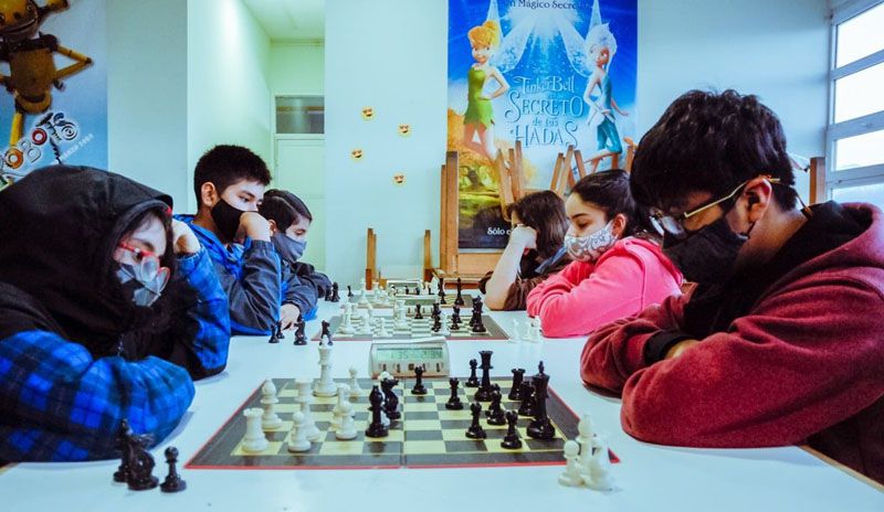Participan más de 2300 jóvenes