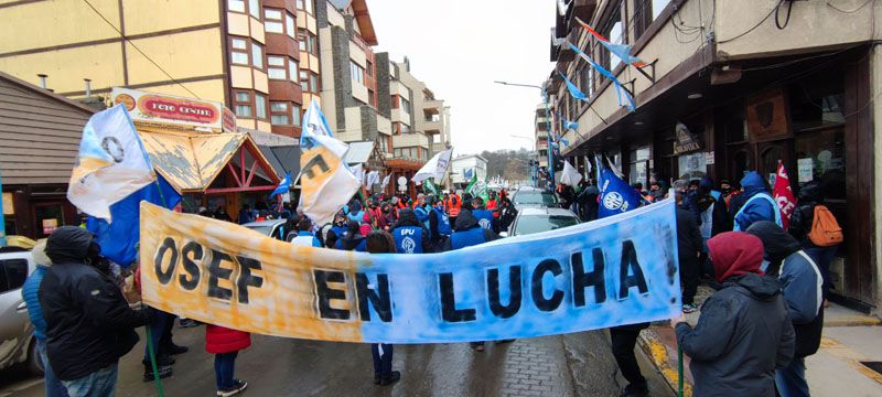 Los gremios se movilizaron hasta los bloques legislativos