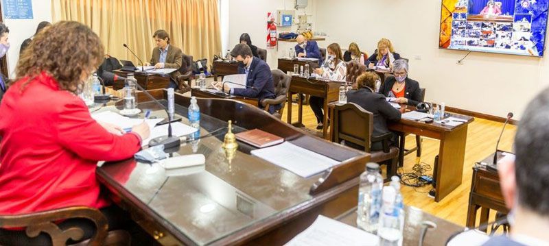 Licencia por enfermedad crónica de familiar