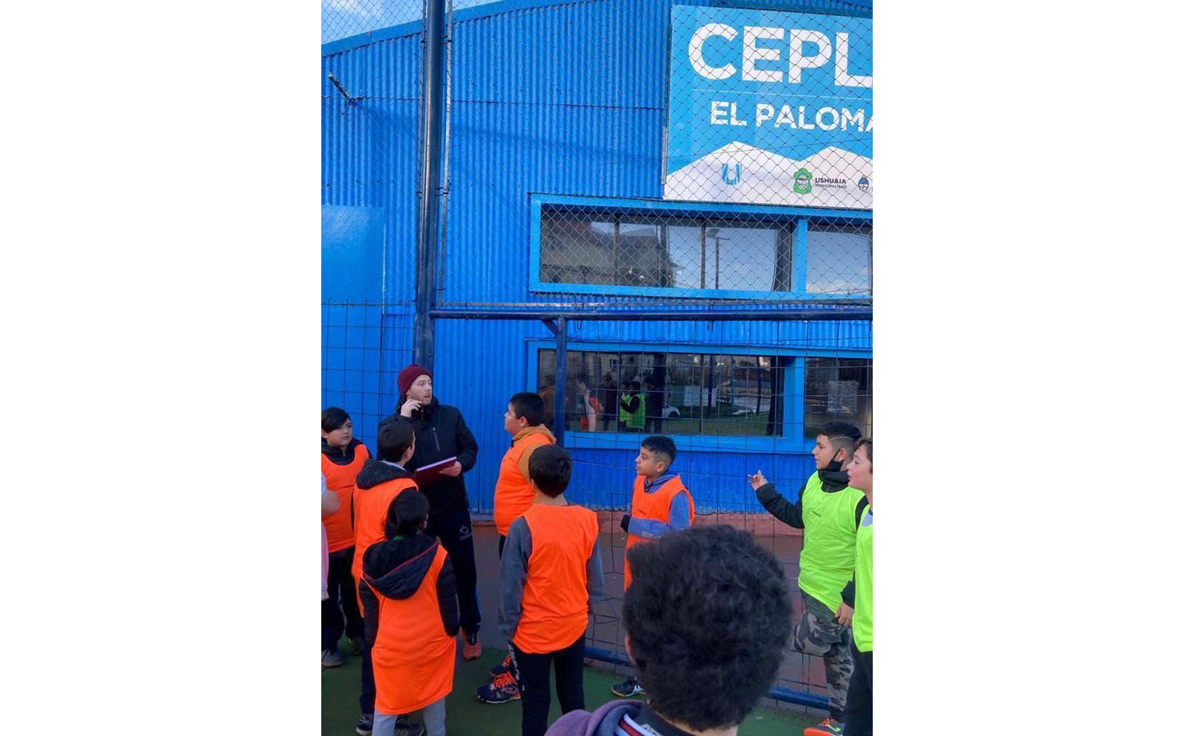 Comenzaron los torneos relámpago de fútbol en las 245 Viviendas