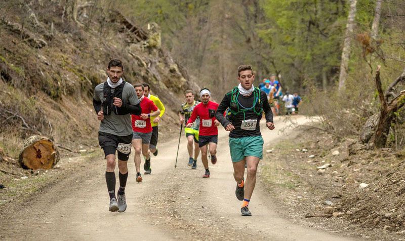 Bustos y Marchisio en la tercera