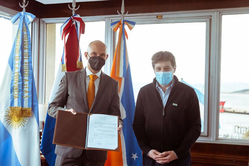   El embajador de Países Bajos pasó por Casa de Gobierno