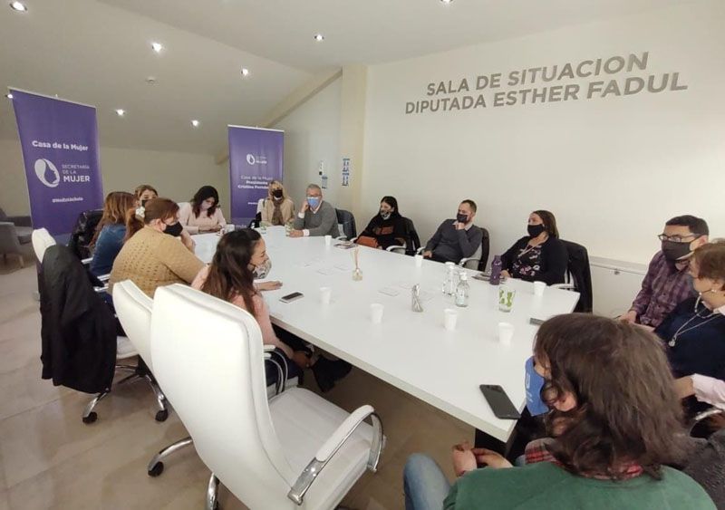  La Secretaría de la Mujer trabaja con referentes del Consejo Social de Emergencia