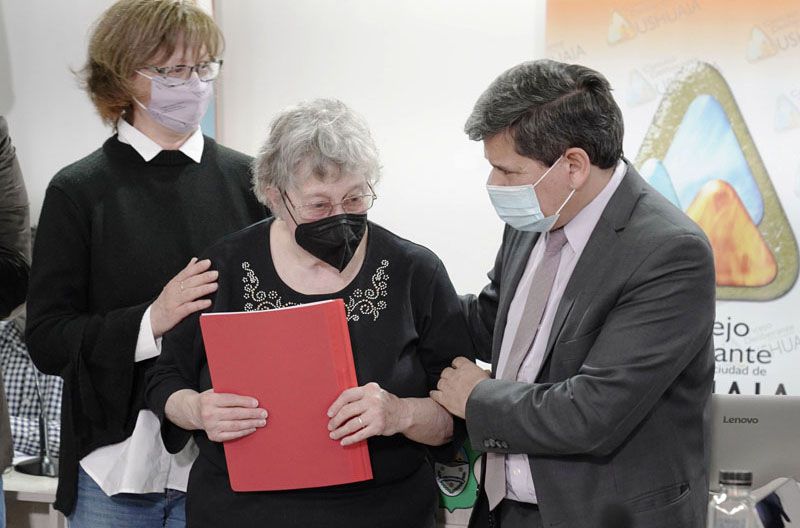 Pino entregó una distinción en memoria del sensei Marcelo Chávez