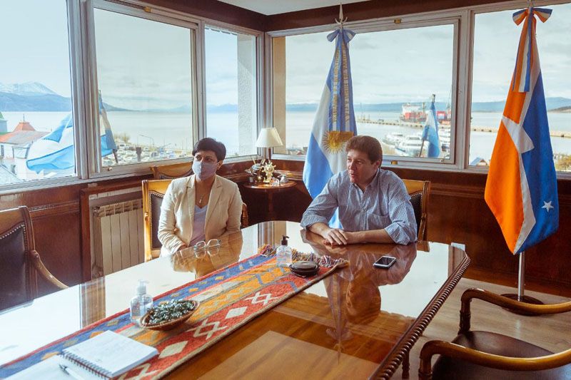 Mirgor y FAdeA buscan avanzar en la fabricación de componentes aeronáuticos 