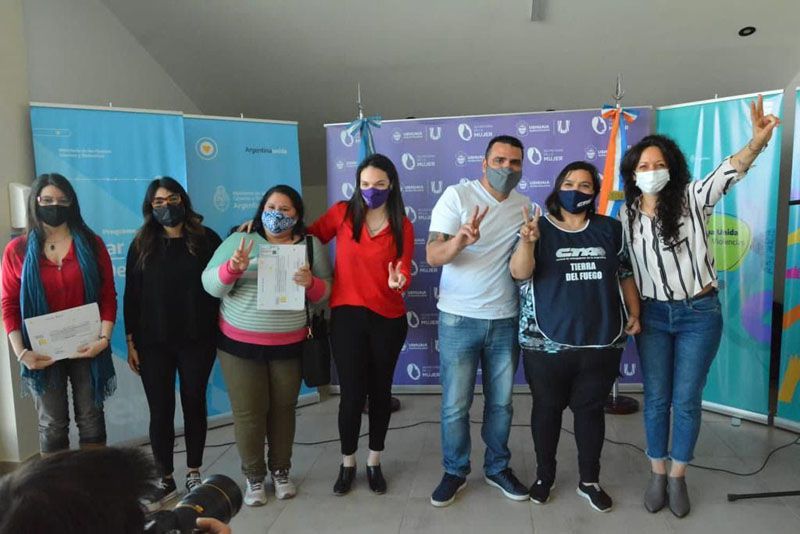  Municipio y Nación formaron a promotores territoriales de género 