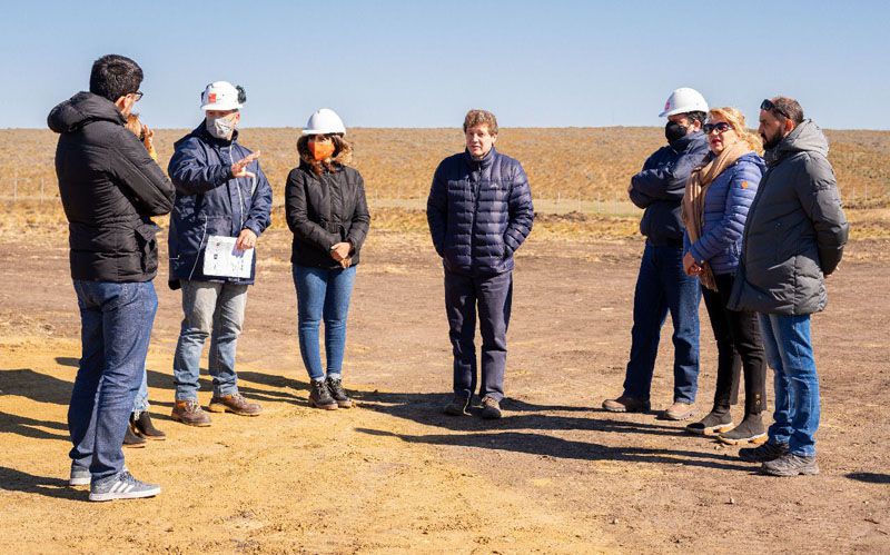 Melella recorrió la obra de la estación compresora de gas