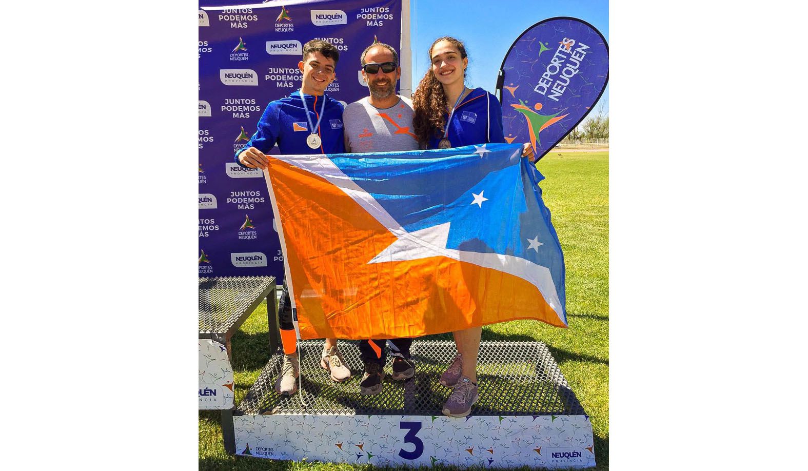 En plena competencia