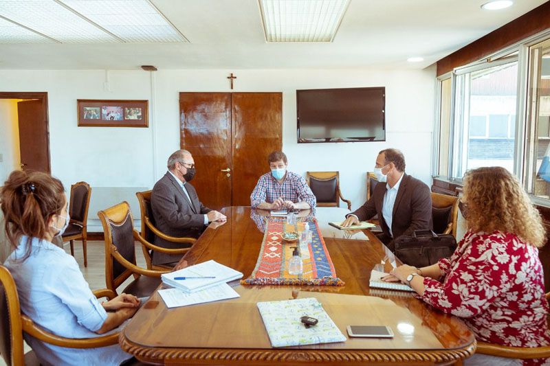 Melella se reunió con directivos de Radio Victoria