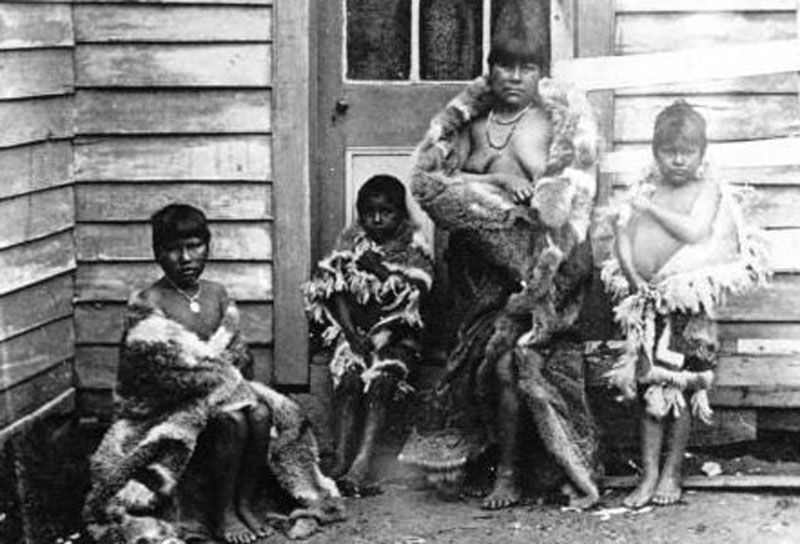 Los porteños se asombran de las características de los selknam