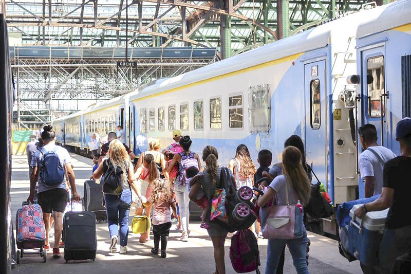 Fin de semana largo: el sector privado reporta 3.550.000 turistas viajando por el país