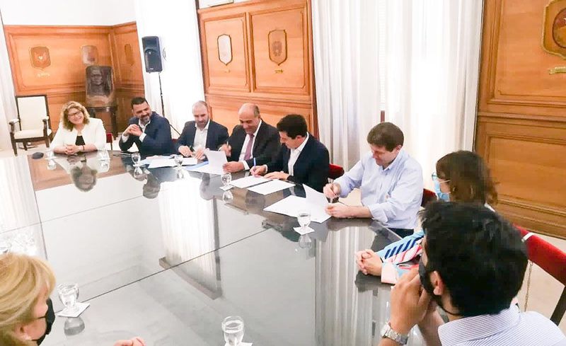 Melella firmó con Nación el Fideicomiso Austral II