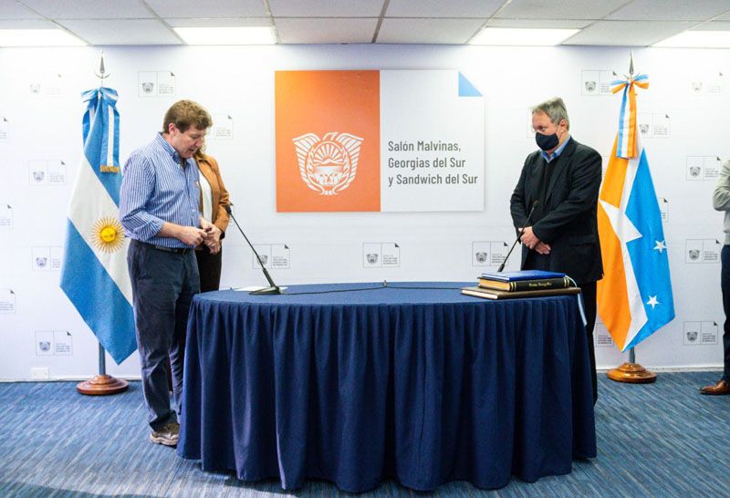 Peirano juró como nuevo presidente del BTF