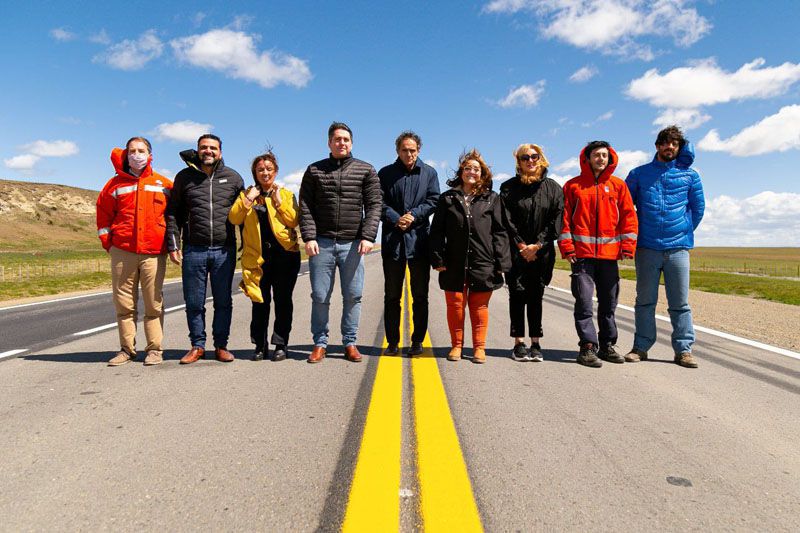 Katopodis encabezó la inauguración de la ruta pavimentada en San Sebastián