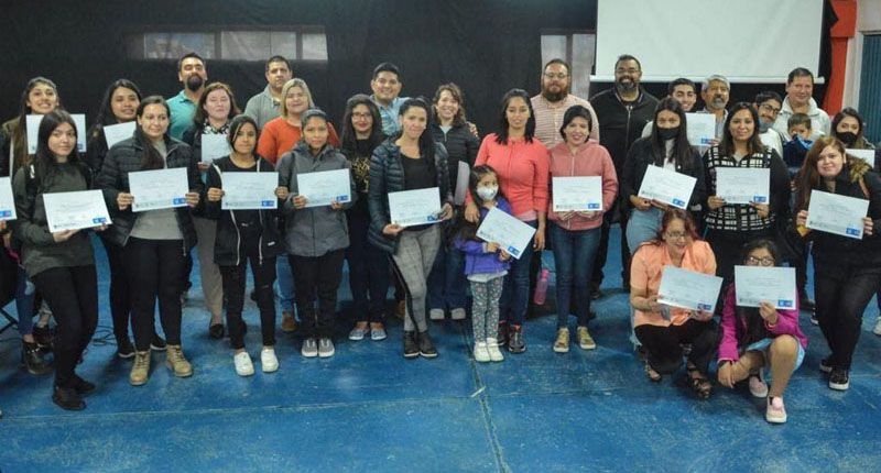 Entregaron certificados a jóvenes de los talleres del CePLA y el Punto Digital