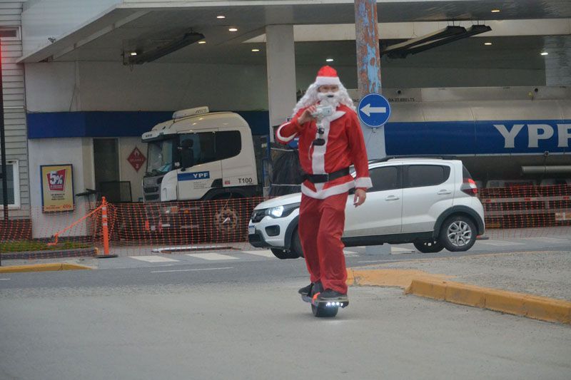 Miralo al viejito…