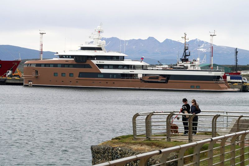 Perdió el ancla y se frustró el viaje a la Antártida del lujoso yate ruso