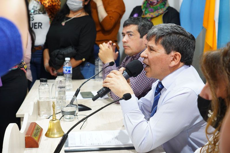 Exención a vehículos híbridos pasó a comisión 