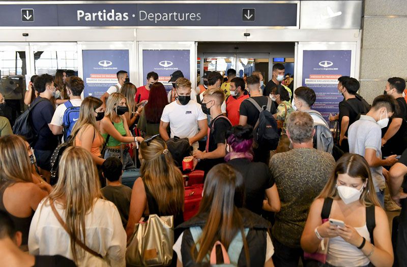 Restricciones en Aeroparque por aumento de casos de COVID-19