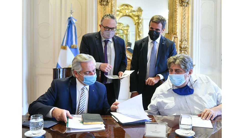 “Argentina necesita que todos empujemos para adelante, unidos”, dijo el Presidente a representantes del sector automotriz