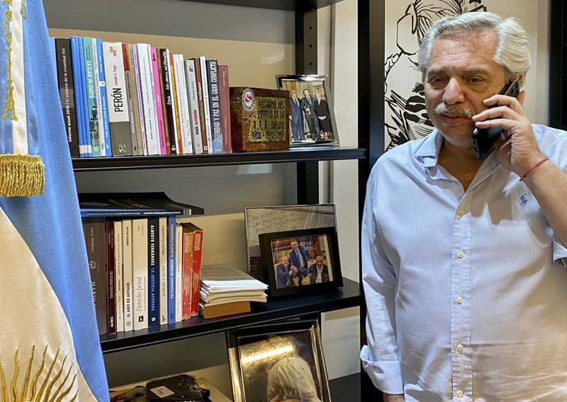 La salud de Alberto Fernández: recluido en Olivos por ser contacto estrecho, 