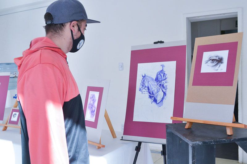 Se inauguró la muestra ‘Bares y Cafés’ en el CCNA