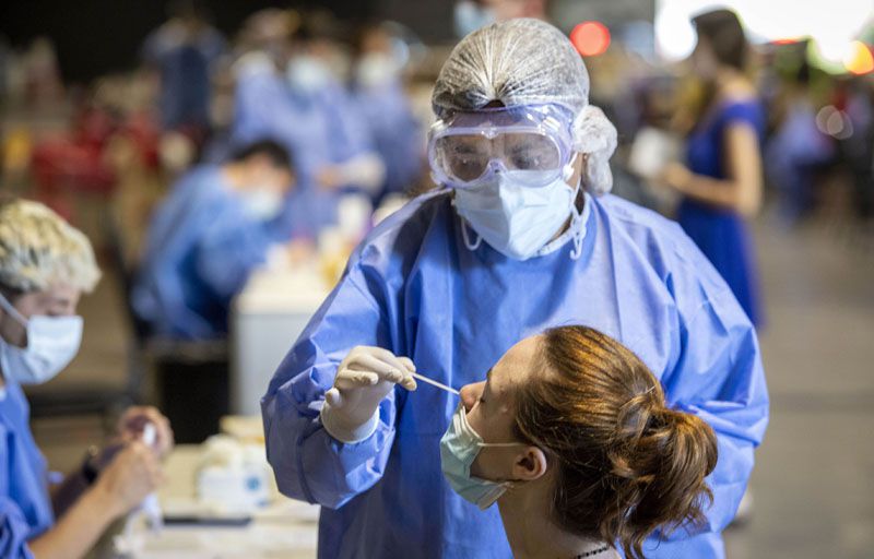 Coronavirus: los contagios siguen a la baja, pero el número de muertes se mantiene