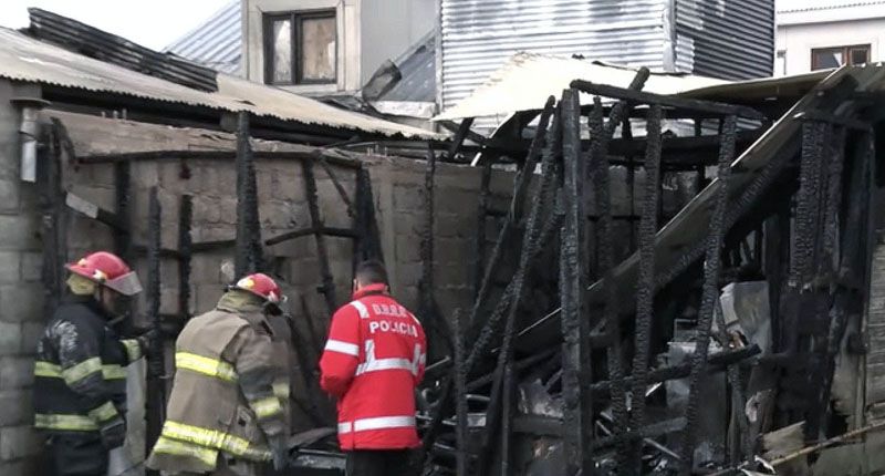 Río Grande: Cuatro viviendas fueron destruidas por el fuego