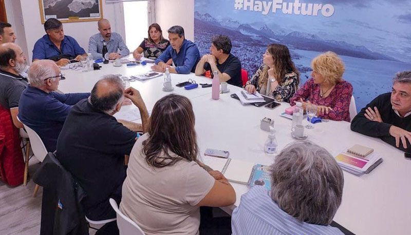 La Municipalidad instalará una carpa semi-permanente en la Plaza Islas Malvinas 