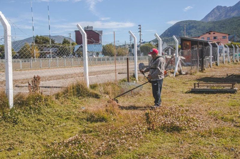 Continúa la puesta en valor de distintos espacios deportivos en Ushuaia
