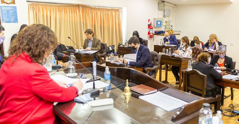 El lunes se aprueba reestructuración de deuda con la ANSES