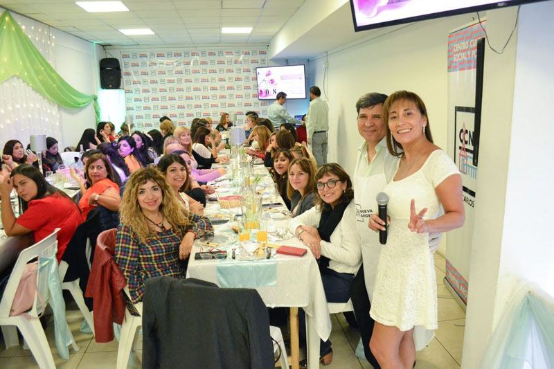 Cristina López y Pino agasajaron a mujeres de Ushuaia
