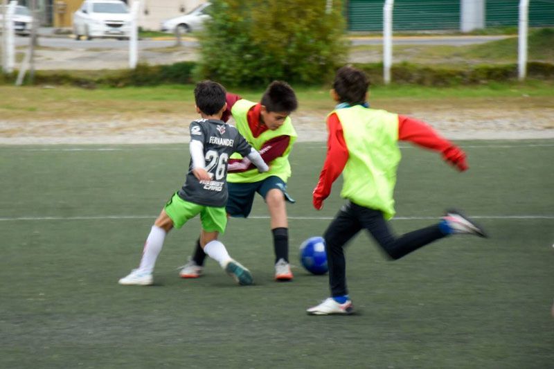 Captadores de River Plate en el estadio municipal 