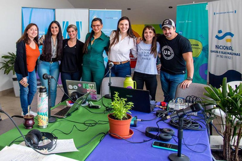 Se presentó una transmisión especial de radio abierta del programa ‘Materia Pendiente’